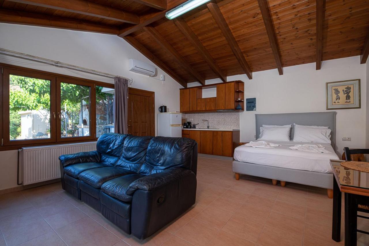 Vitamin Sea Luxury Villas Agia Pelagia  Bagian luar foto
